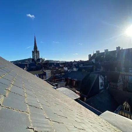 Sous Les Clochers De - Cathedrale