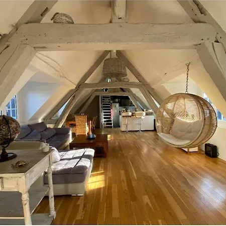 Sous Les Clochers De - Cathedrale דירה *